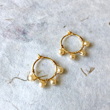 Indlæs billede til gallerivisning 'Pearl' creoler