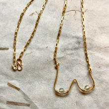 Indlæs billede til gallerivisning 'Femme' halskæde med transparente perler