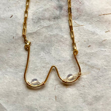 Indlæs billede til gallerivisning 'Femme' halskæde med transparente perler