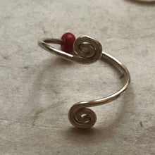 Indlæs billede til gallerivisning Fingerring mod angst