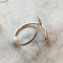 Indlæs billede til gallerivisning Fingerring mod angst