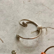 Indlæs billede til gallerivisning Fingerring mod angst med shimmer