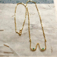 Indlæs billede til gallerivisning &#39;Femme&#39; halskæde med turkise perler
