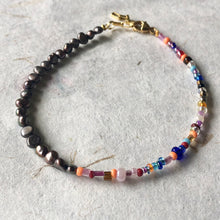 Indlæs billede til gallerivisning 'Rainbow' armbånd, forgyldt sølv